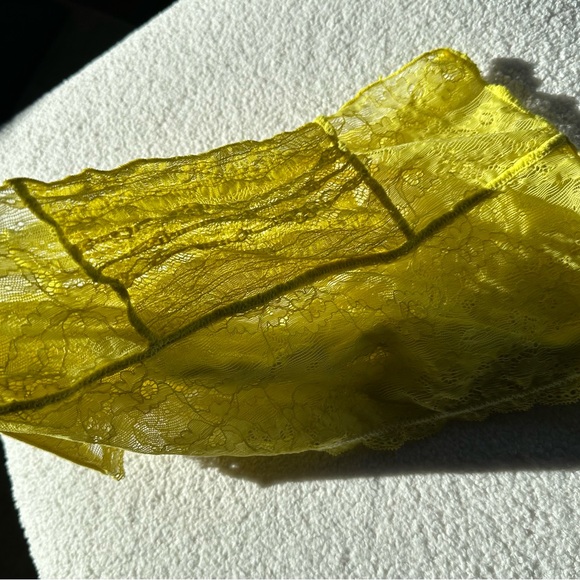 NWT Free people Lace Bandeau in Lemoncello (7801) - Picture 7 of 9